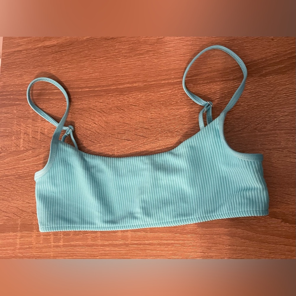 Frankie’s Bikini’s boots top